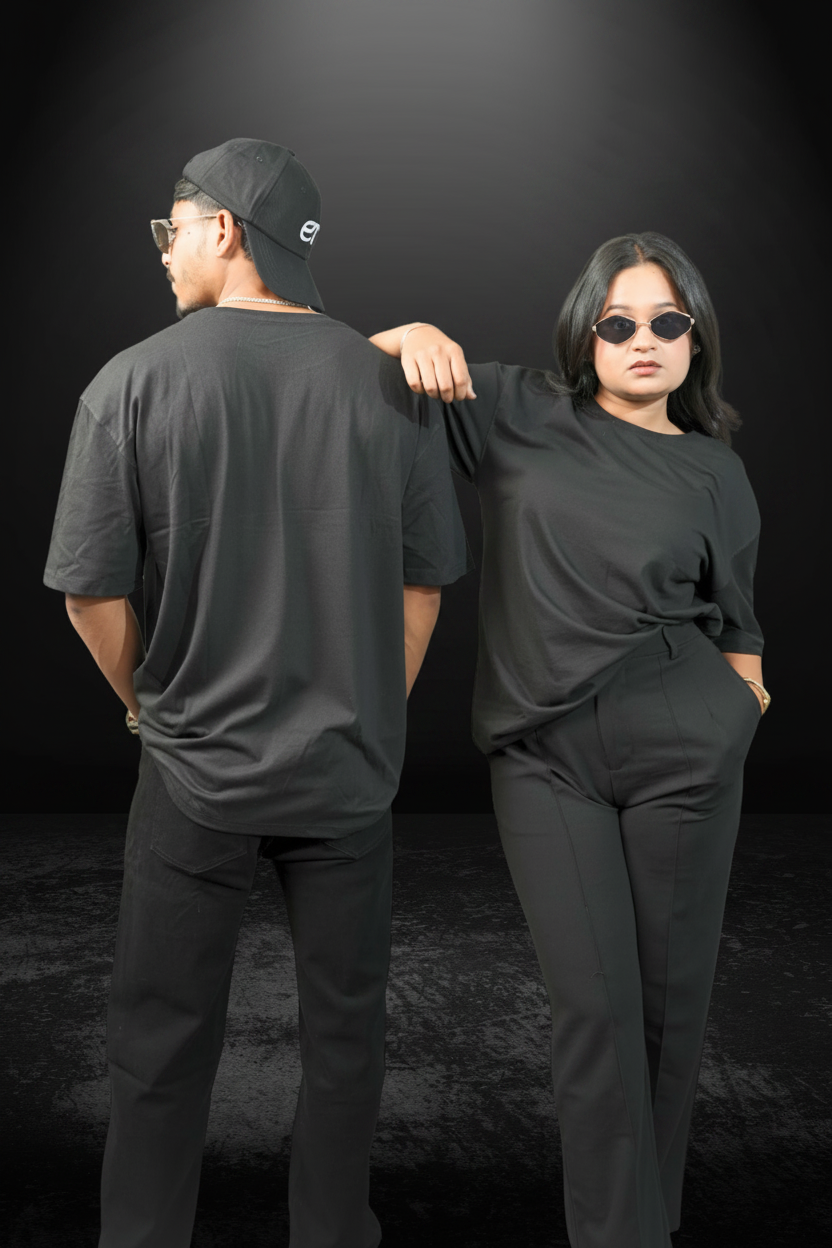 Women's Oversized Plain T-Shirt All Black Front 2 - Eclipse Theory