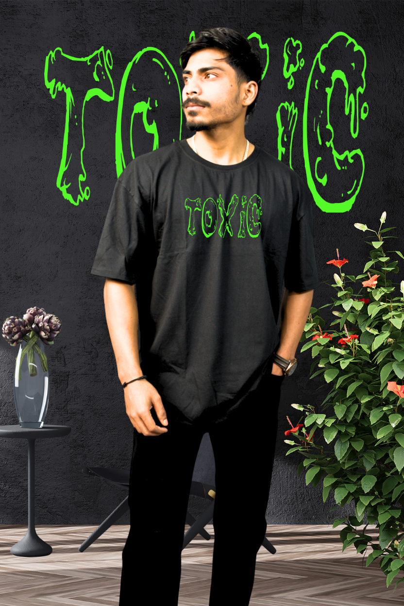 Toxic - Oversize Print T-Shirt